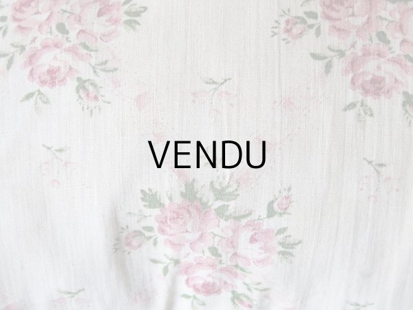 画像5: アンティーク クッション 薔薇模様のファブリック 淡いピンクのリボン付 (5)