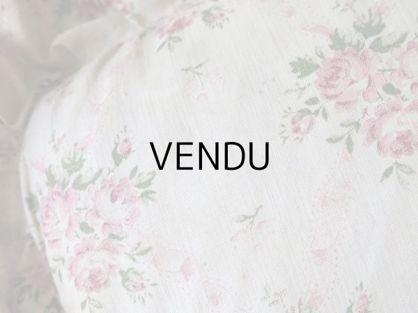 画像8: アンティーク クッション 薔薇模様のファブリック 淡いピンクのリボン付 (8)