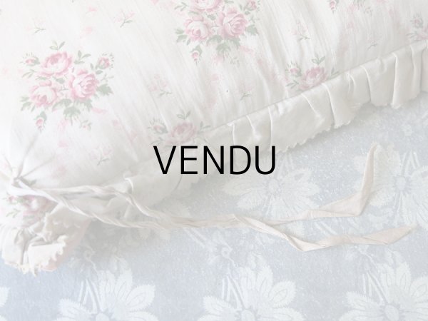 画像12: アンティーク クッション 薔薇模様のファブリック 淡いピンクのリボン付 (12)