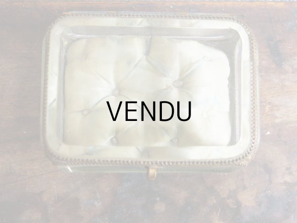 画像9: 19世紀 アンティーク 大きなジュエリーボックス 淡いブルーのクッション (9)