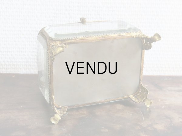 画像8: 19世紀 アンティーク 大きなジュエリーボックス 淡いブルーのクッション (8)