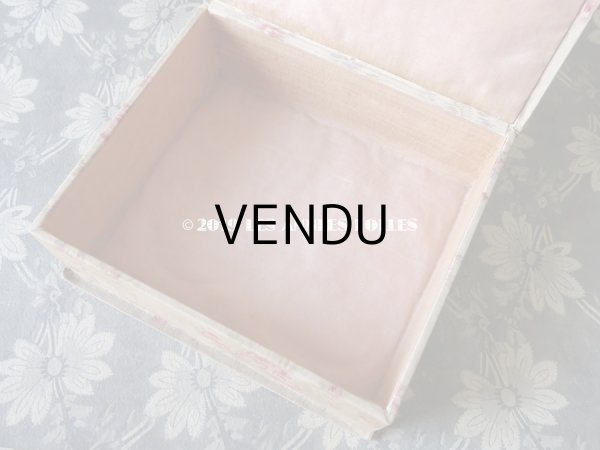 画像8: 1900年代 アンティーク 薄紫色のリボン & 薔薇のガーランド  カルトナージュボックス (8)