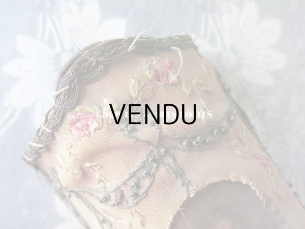画像4: 19世紀 アンティーク  キャンドルシェード 薔薇のリボン刺繍 (4)