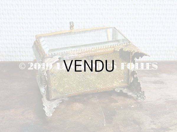 画像8: 19世紀 アンティーク ジュエリーボックス　ロカイユ装飾の脚 オレンジのシルクサテンのクッション (8)