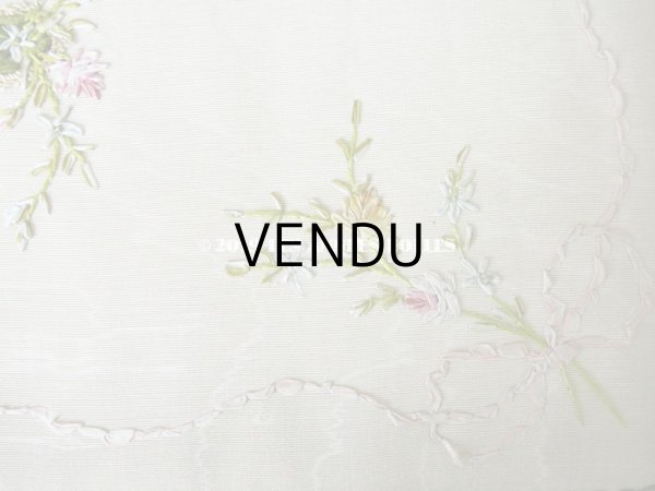 画像9: 1900年代 アンティーク リボン刺繍 大きなカルトナージュボックス　 (9)