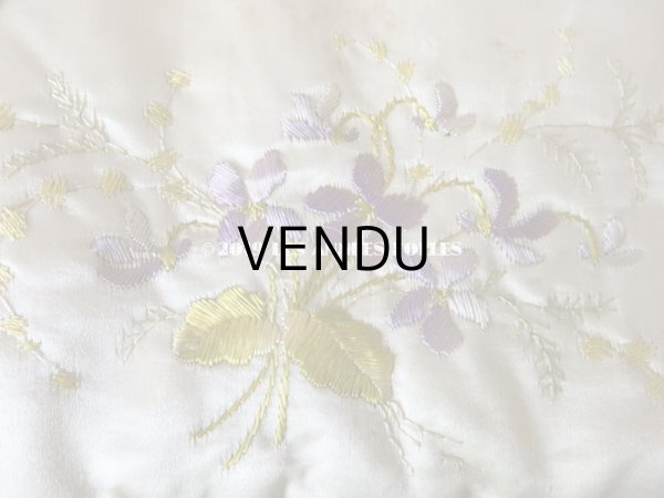 画像11: アンティーク シルク製 菫のハンキーケース ハンカチ用ポシェット  (11)