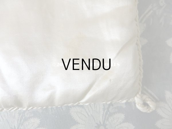 画像7: アンティーク シルク製 菫のハンキーケース ハンカチ用ポシェット  (7)