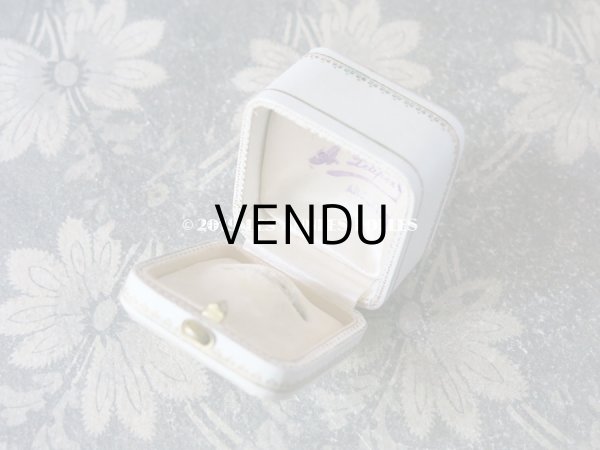 画像6: アンティーク ジュエリーボックス 金彩入り オフホワイト リングボックス (6)