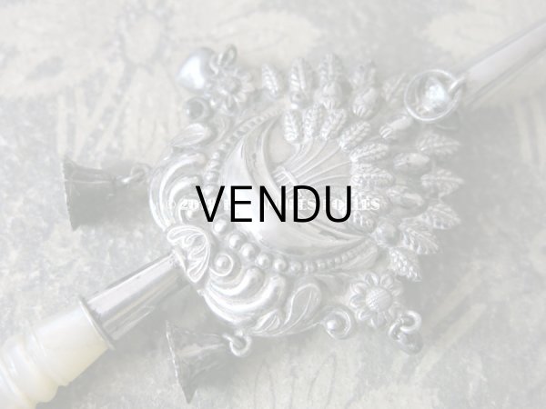 画像3: 19世紀 ナポレオン3世時代 アンティーク ラトル 麦＆ハート シルバー製 (3)