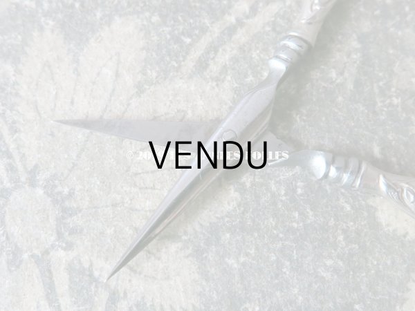 画像11: 1900年代 アンティーク シルバー製 薔薇の裁縫道具セット  (11)