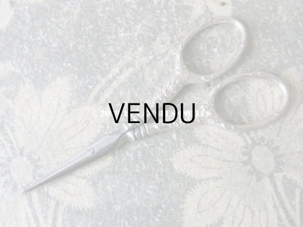 画像9: 1900年代 アンティーク シルバー製 薔薇の裁縫道具セット  (9)