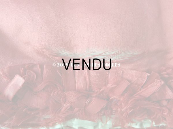 画像4: 19世紀 アンティーク シルク製 ハンキーケース 王冠＆モノグラムのメタル刺繍 スモーキーレッド＆グレイッシュベージュ ハンカチ用ポシェット  (4)