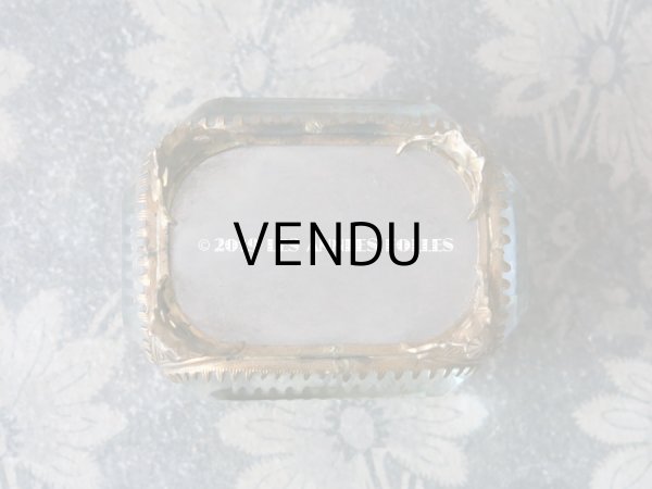 画像9: アンティーク 小さなジュエリーボックス クリーム色のシルク製クッション (9)