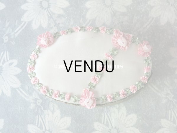 画像5: アンティーク　ロココトリムのお菓子箱　シルク製 (5)