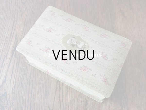 画像3: 1900年代 アンティーク 貴婦人の肖像画＆小花柄のカルトナージュボックス (3)