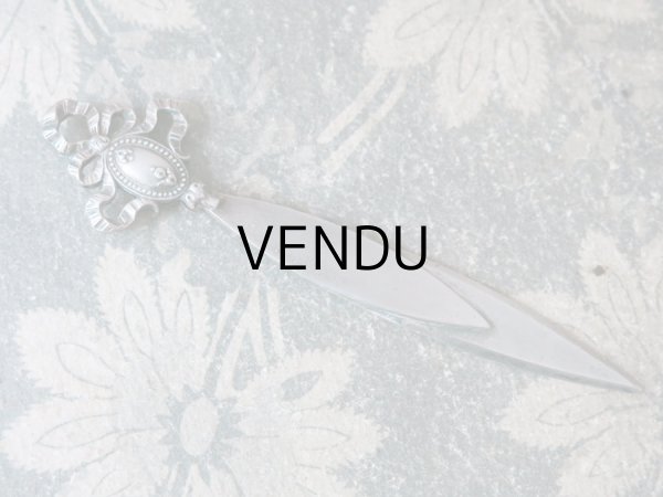 画像11: アンティーク レタリングセット リボンが結ばれたメダイヨン ペン軸 & ブックマーク・レターオープナー & シーリングスタンプ (11)