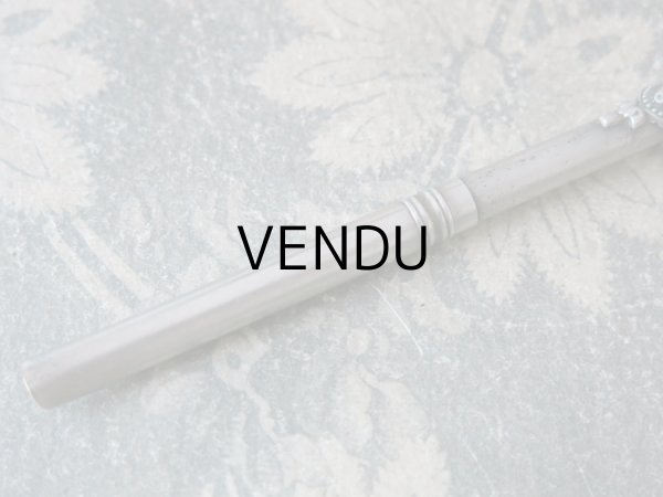 画像8: アンティーク レタリングセット リボンが結ばれたメダイヨン ペン軸 & ブックマーク・レターオープナー & シーリングスタンプ (8)