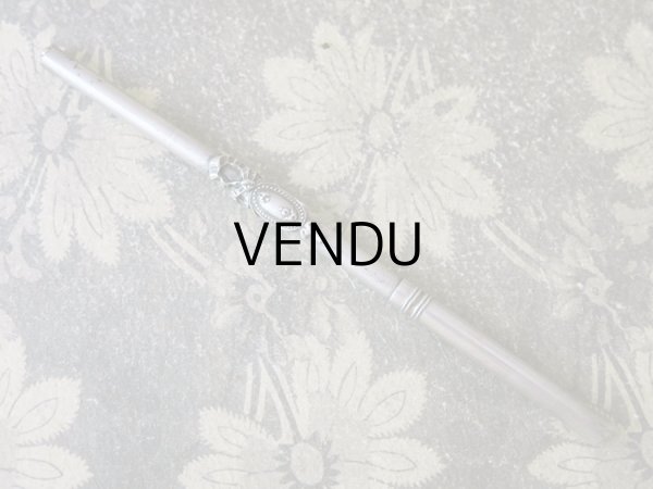 画像4: アンティーク レタリングセット リボンが結ばれたメダイヨン ペン軸 & ブックマーク・レターオープナー & シーリングスタンプ (4)