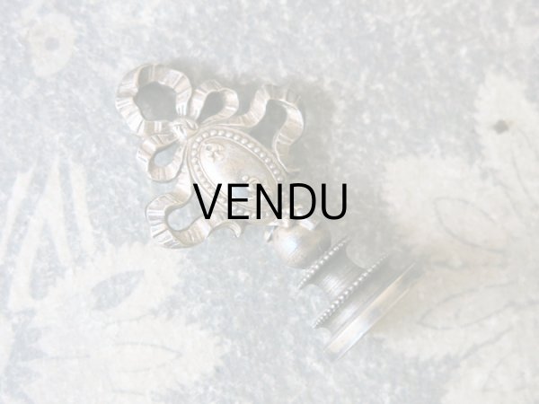 画像16: アンティーク レタリングセット リボンが結ばれたメダイヨン ペン軸 & ブックマーク・レターオープナー & シーリングスタンプ (16)