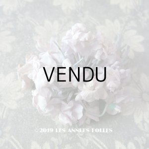 画像: アンティーク 薄紫の花のコサージュ 蕾付き 布花
