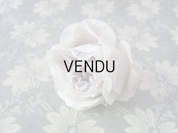 画像4: アンティーク 薄紫の薔薇の布花 大きな一輪のコサージュ (4)
