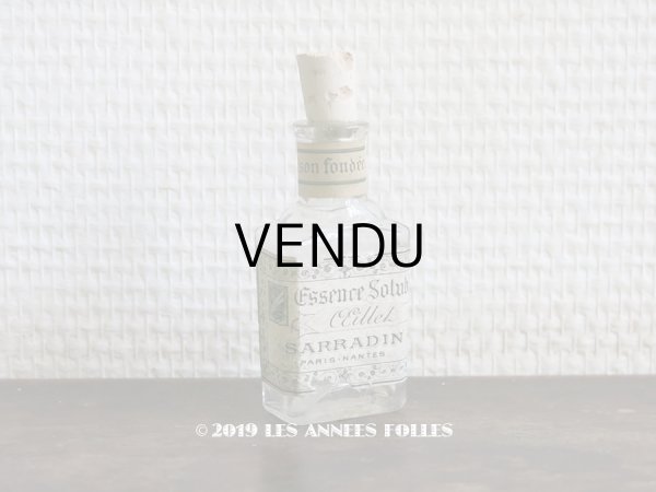 画像1: 19世紀 アンティーク パフュームボトル ESSENCE SOLUBLE OEILLET  - SARRADIN PARIS - (1)