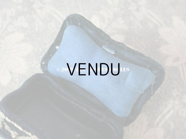 画像8: 1900年代 アンティーク ピンクッション付 ニードルケース 薔薇のガーランド 小さな裁縫箱 - AU PRINTEMPS - (8)