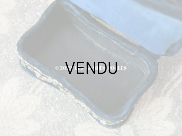 画像9: 1900年代 アンティーク ピンクッション付 ニードルケース 薔薇のガーランド 小さな裁縫箱 - AU PRINTEMPS - (9)