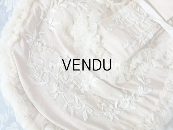 画像5: アンティーク リボン刺繍 & シルクシフォンのフリル付き オモニエール (5)