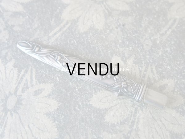 画像7: アンティーク レタリングセット 鈴蘭 ペン軸 & レターオープナー & ペンシルケース - AU BON MARCHE - (7)