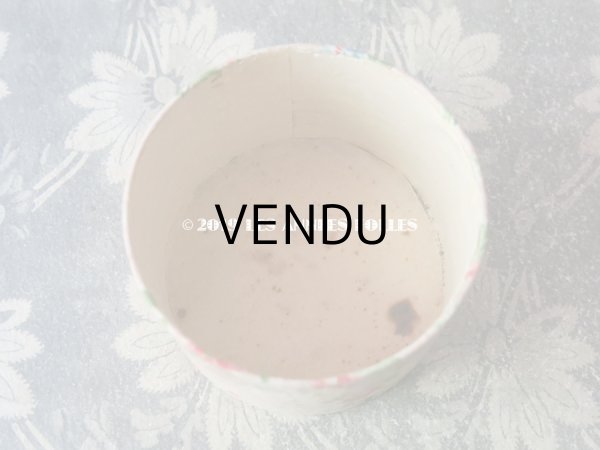 画像9: アンティーク ピンクッション型 【 マルキーズ・ ドゥ・セヴィニエ 】 のお菓子箱 - MARQUISE DE SEVIGNE PARIS - (9)