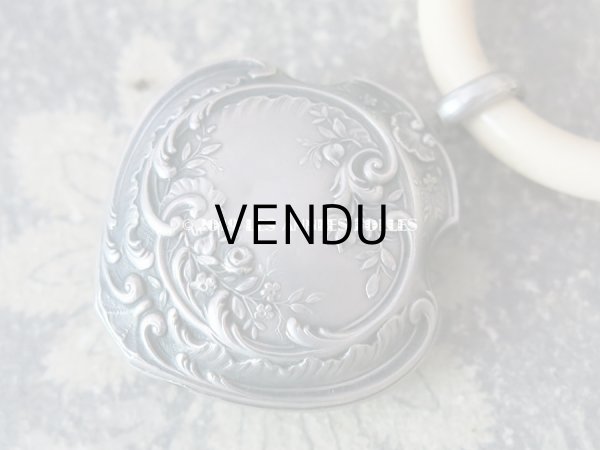 画像4: アンティーク シルバー製 ラトル 薔薇のロカイユ装飾 (4)