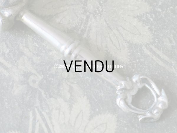 画像3: 19世紀  アンティーク ラトル うさぎ シルバー製 (3)