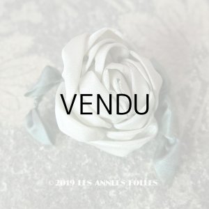 画像: アンティーク パールブルーの薔薇のロココモチーフ 