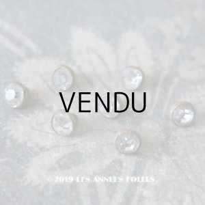画像: アンティーク 極小 5.5mm カット入り クリアガラスのボタン 1ピース