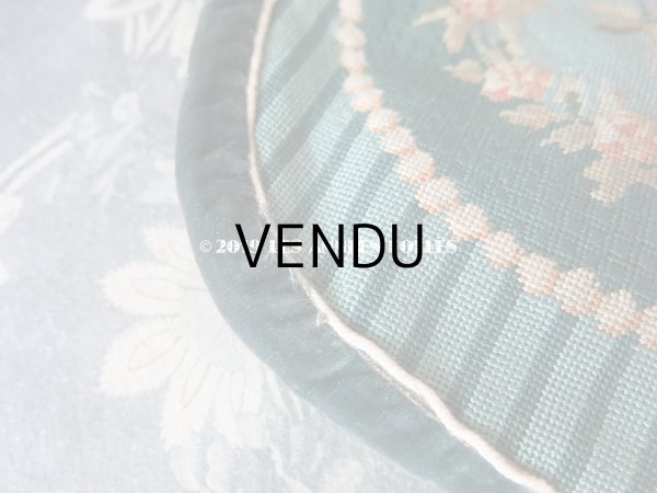 画像11: 19世紀末 アンティーク  オモニエール 薔薇模様 ニードルポイント  プチポワン (11)