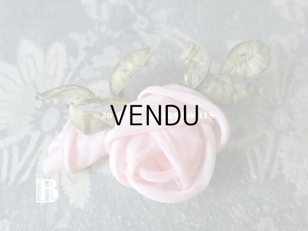 画像4: アンティーク 淡いピンクの薔薇のロココモチーフ  (4)