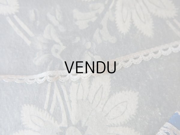 画像8: 未使用 アンティーク 極細 5mm幅のレース 12.5m COMPTOIR DES OUVRAGES DE DAMES - AU PRINTEMPS PARIS - (8)
