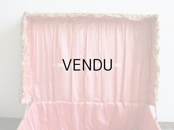 画像6: 1900年代 アンティーク 大きなカルトナージュボックス 薔薇のロココトリム＆レースの装飾 オールドローズ (6)