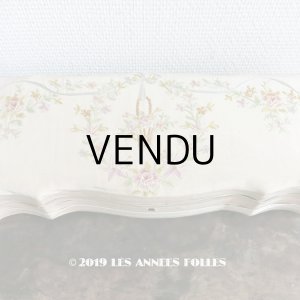 画像: 19世紀 アンティーク グローブボックス 薔薇の花かごの刺繍入り ローズパニエ