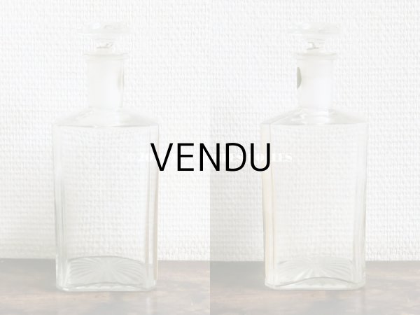 画像3: アンティーク 薔薇のガーランド＆ロカイユ装飾のパフュームボトル LA SUZERAINE EAU DE COLOGNE - AU PRINTEMPS PARIS - (3)