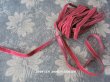 画像1: 19世紀末 アンティーク  7mm幅 オールドローズのベルベットリボン 5.4m〜6.7m  ダブルフェイス  (1)