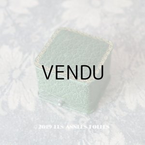 画像: アンティーク ジュエリーボックス 金彩入り グリーン リングボックス