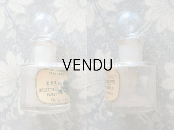 フランスアンティーク　すみれパヒュームボトル アンティーク 菫の小さなパフュームボックス＆ボトル 薄紫の香水