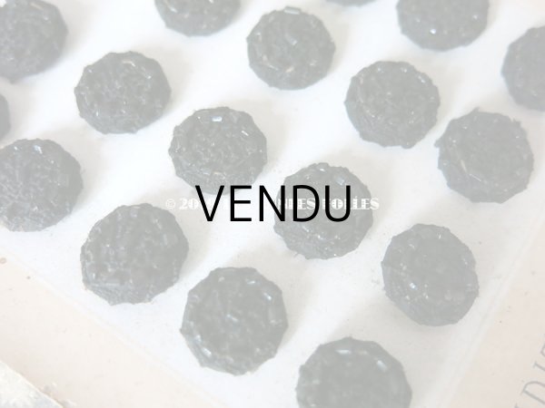 画像5: 19世紀末 アンティーク くるみボタン ビーズ刺繍入り 16mm  25ピース 黒 (28) (5)