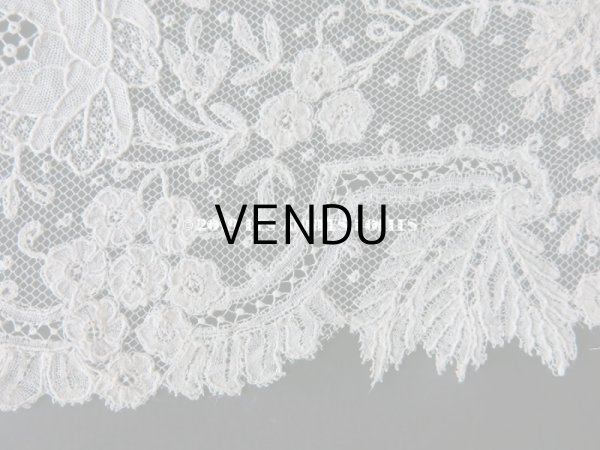 画像8: 新品同様 19世紀 アンティーク  結婚式のハンカチ アプリカシオン・ブリュッセル (ポワン・ド・ガーズ & ボビンレース)　 (8)