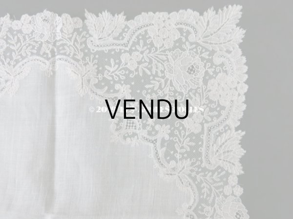 画像3: 新品同様 19世紀 アンティーク  結婚式のハンカチ アプリカシオン・ブリュッセル (ポワン・ド・ガーズ & ボビンレース)　 (3)