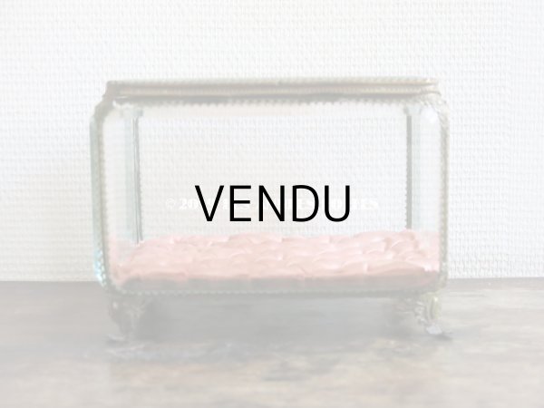 画像17: ＊蚤の市＊19世紀 アンティーク 大きなコフレ グローブ・ド・マリエ　ロカイユ装飾の脚 ピンクのシルクサテンのクッション (17)