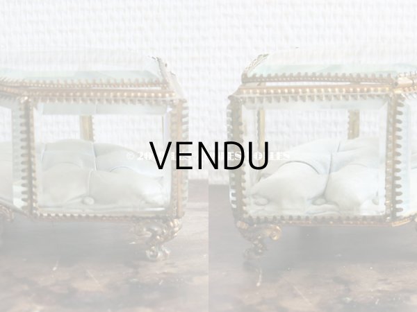 画像10: 19世紀 アンティーク 大きなジュエリーボックス 6角形　淡いブルーのクッション (10)