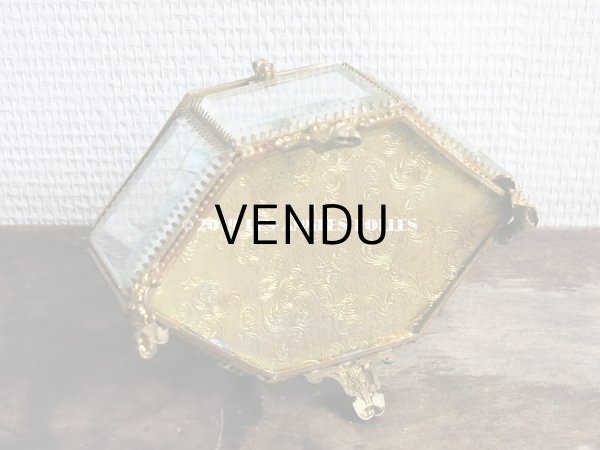 画像13: 19世紀 アンティーク 大きなジュエリーボックス 6角形　淡いブルーのクッション (13)